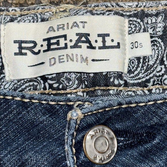 Ariat Women’s Size 30S REAL Denim Cotton Blend Stretch Bootcut Blue Jeans - Picture 3 of 12